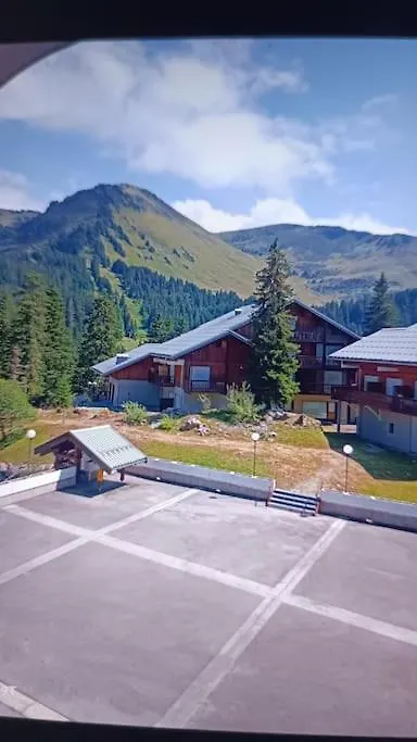 Studio Au Pied Des Pistes Avec Vue Sur La Montagne Mieussy